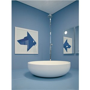 Piatto Vasca Fontana diametro 135 cm , design by Giulio Cappellini , in Pietraluce, utilizzabile a centrostanza come piatto doccia o come mini vasca