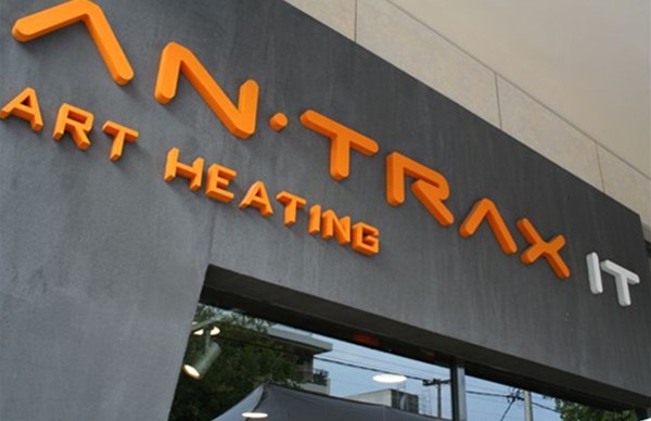 Antrax IT inaugura il primo flagship store in Grecia