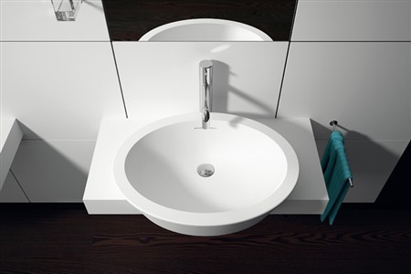 C-size: i nuovi lavabi in duralight® versatili ed eleganti